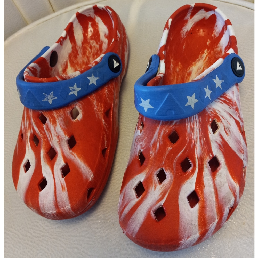 Airwalk  kids  clogs  Size 12 -13 América  flag .